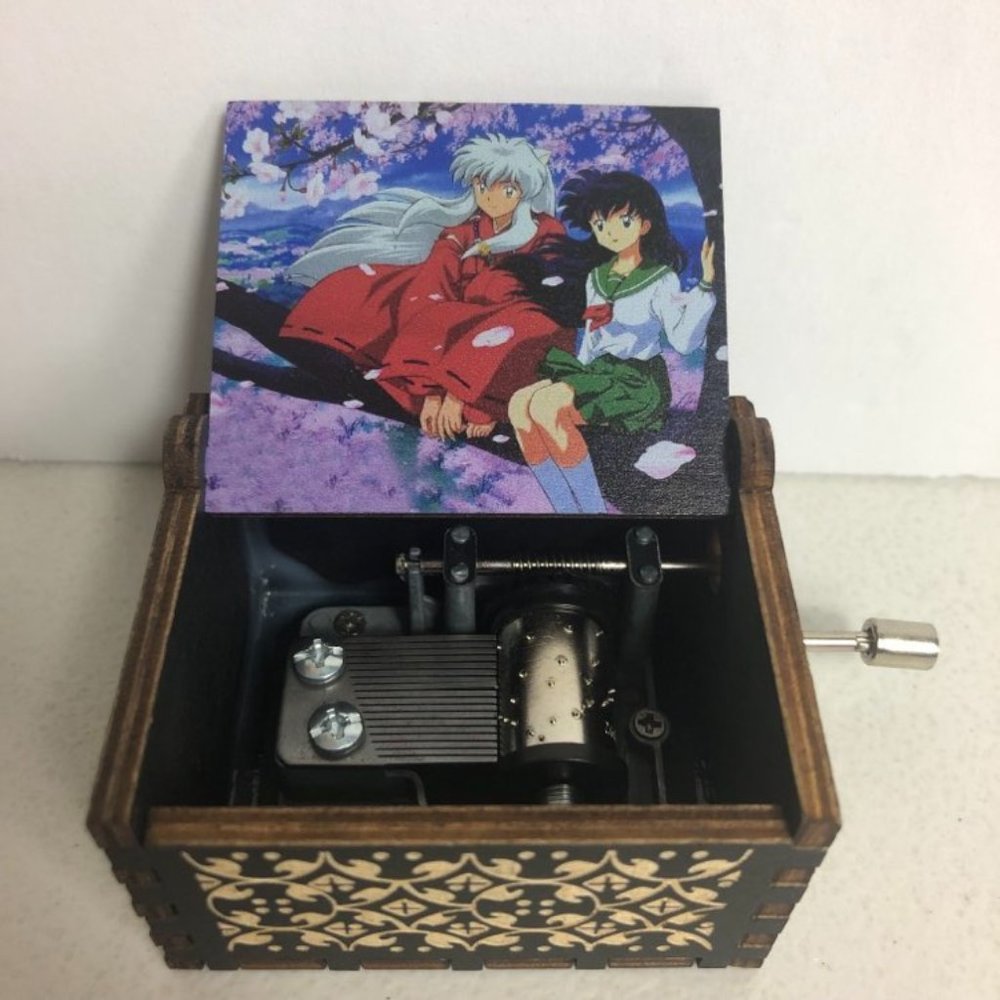 Inuyasha Kagome Higurashi Hand Crank Wooden Music Box Anime